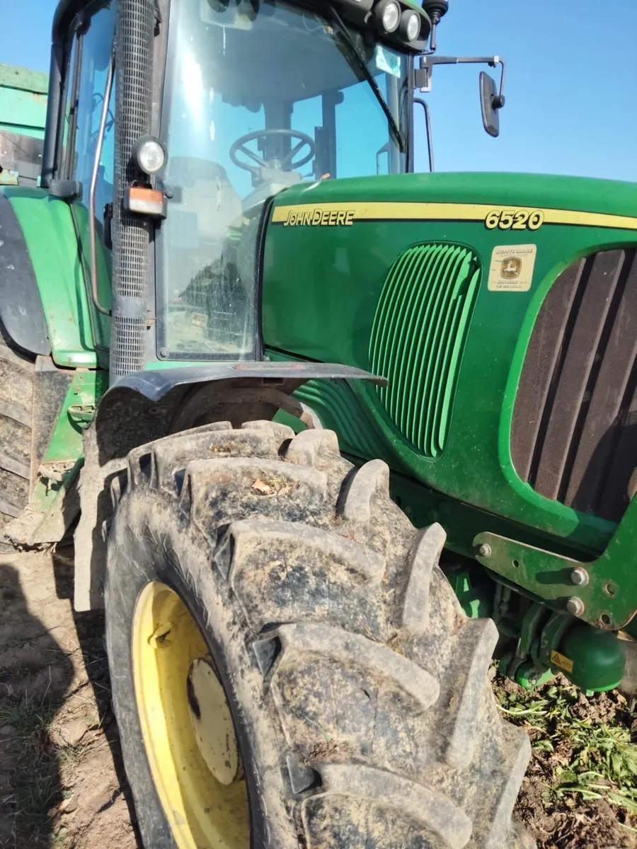 John Deere 6520  2006 - Image 3