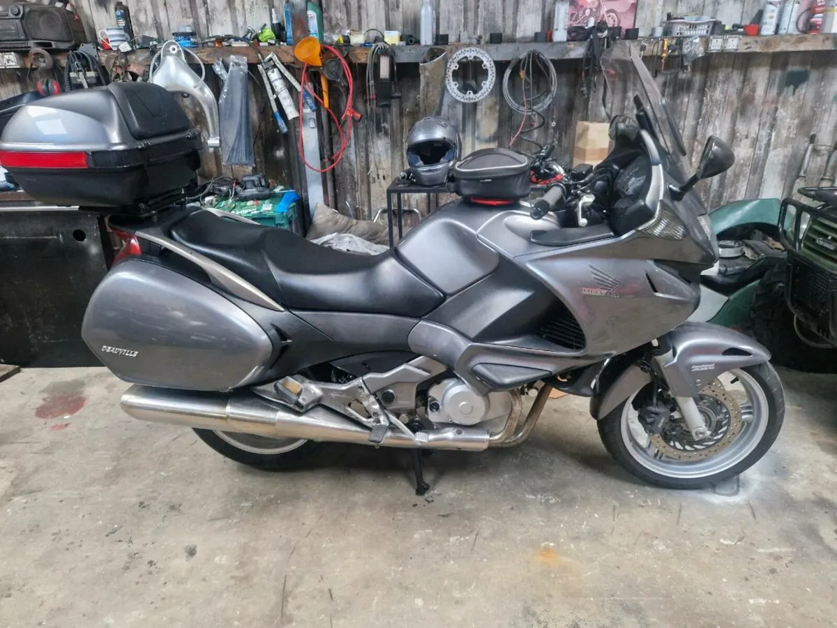Honda Deauville 700 Mint - Image 1