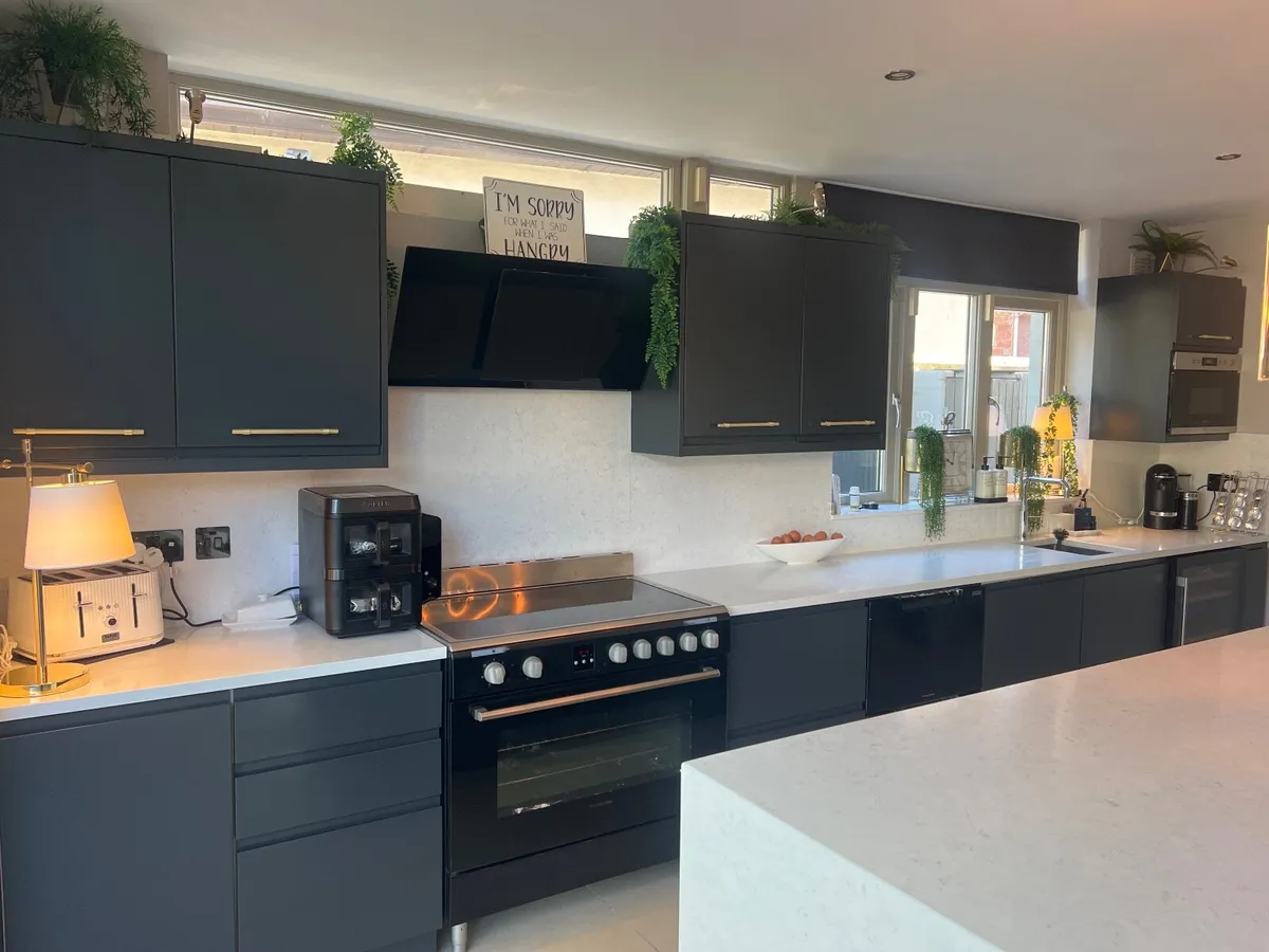 Kitchen - Image 2