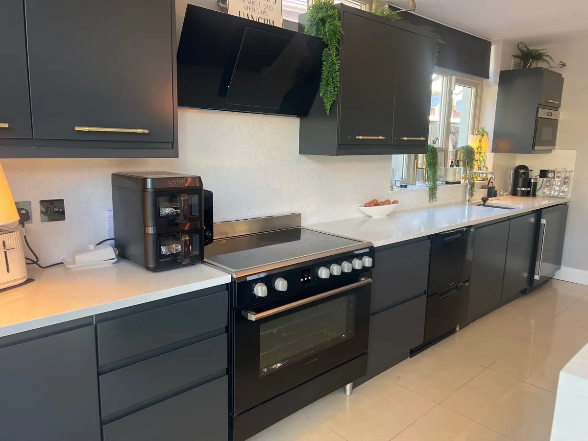Kitchen - Image 1