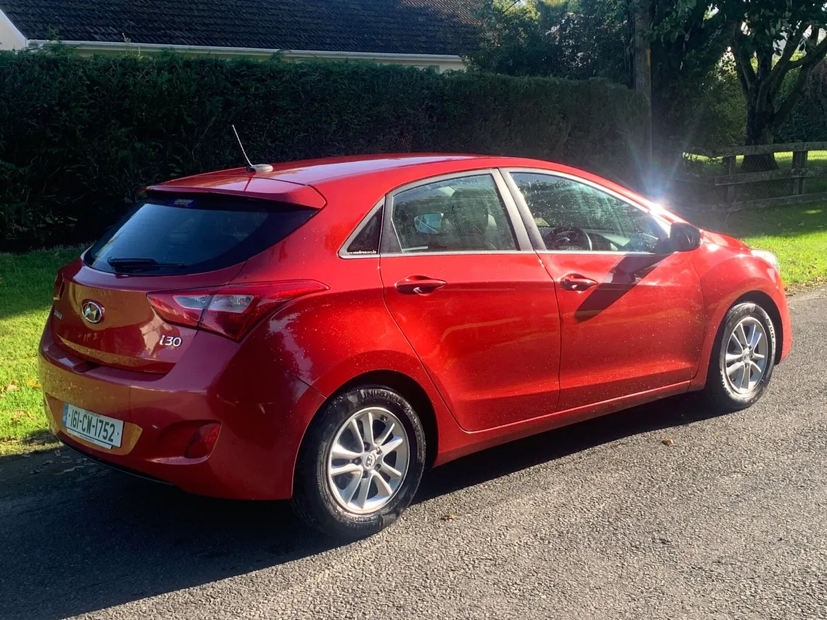 Hyundai i30 NCT and Taxed - Image 3