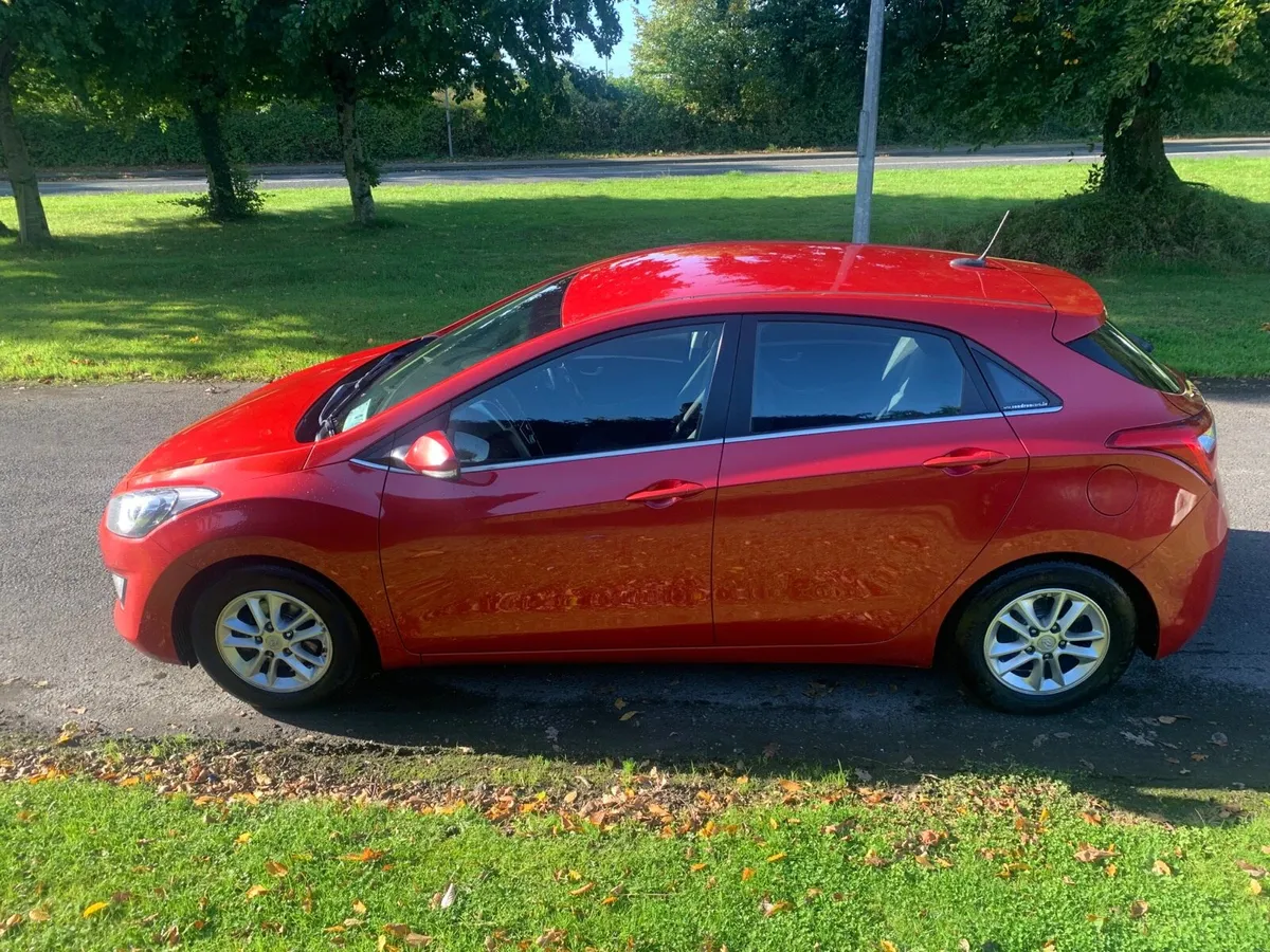 Hyundai i30 NCT and Taxed - Image 4