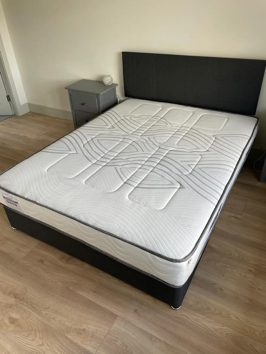 Bed - Image 3