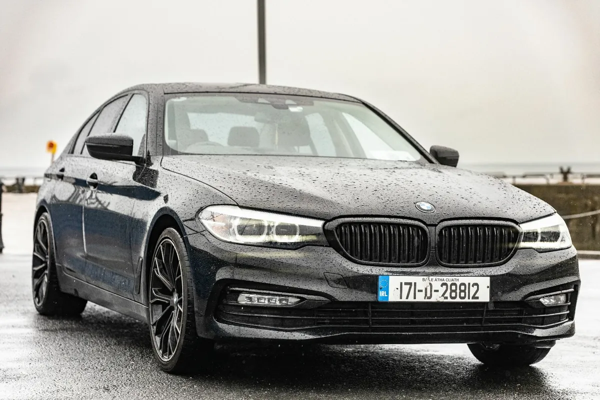 BMW 5-Series 2017 - Image 2