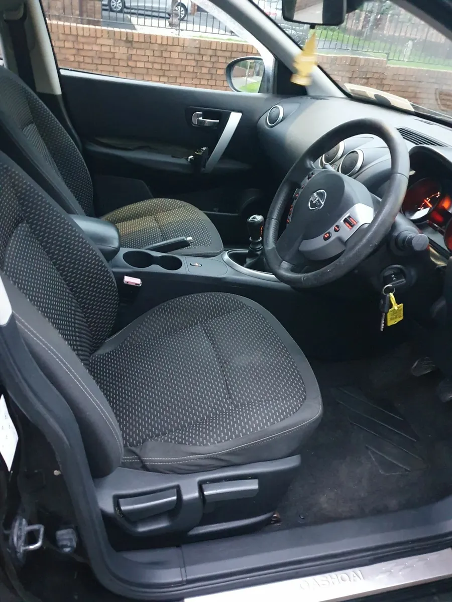 Nissan Qashqai 2010 nct 02/26 tax 12/25 - Image 4