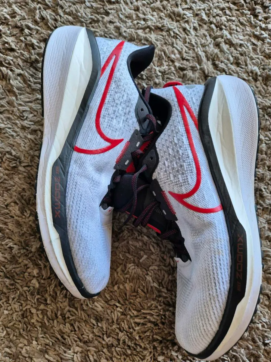 Nike Zoom Vomero 17 uk9 - Image 1