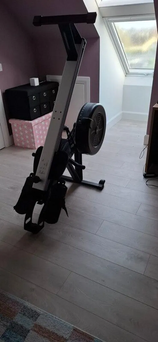 Rowing Machine - Image 4