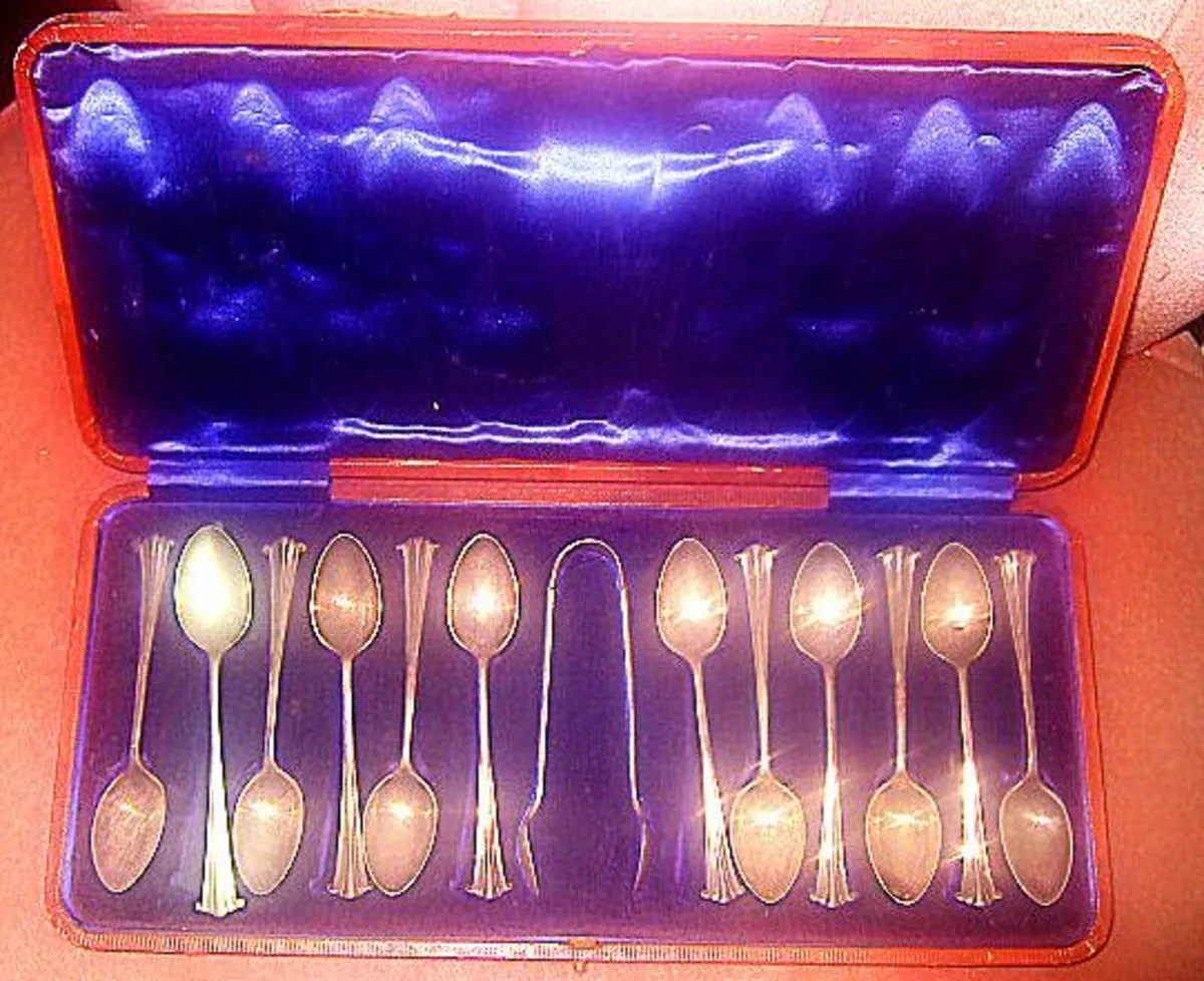 Vintage Silver 12 Tea Spoons & Sugar Tongs/Case - Image 4