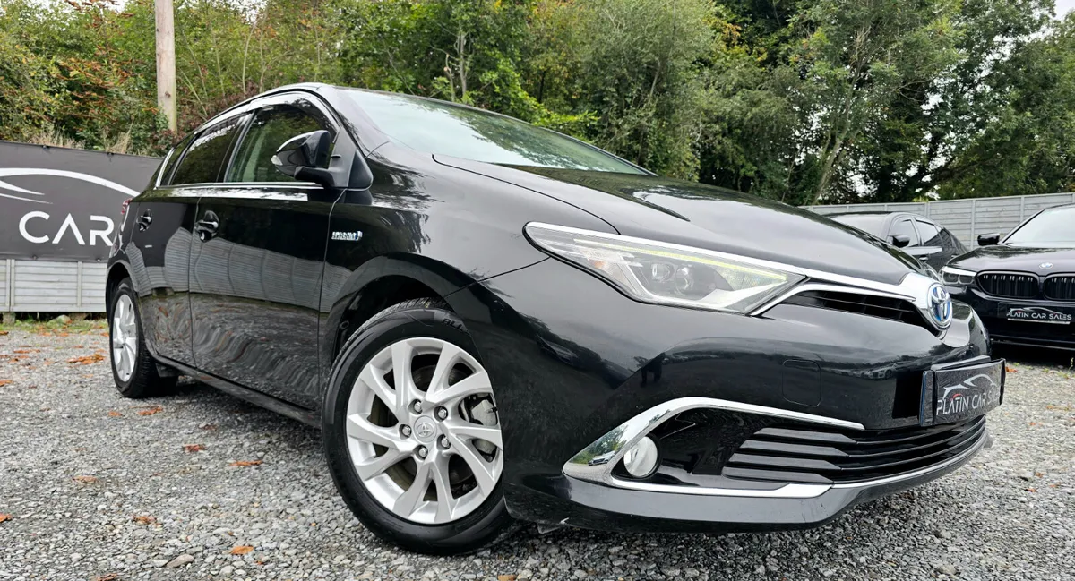 🔥2016 Toyota Auris 1.8 Automatic Petrol Hybrid - Image 3