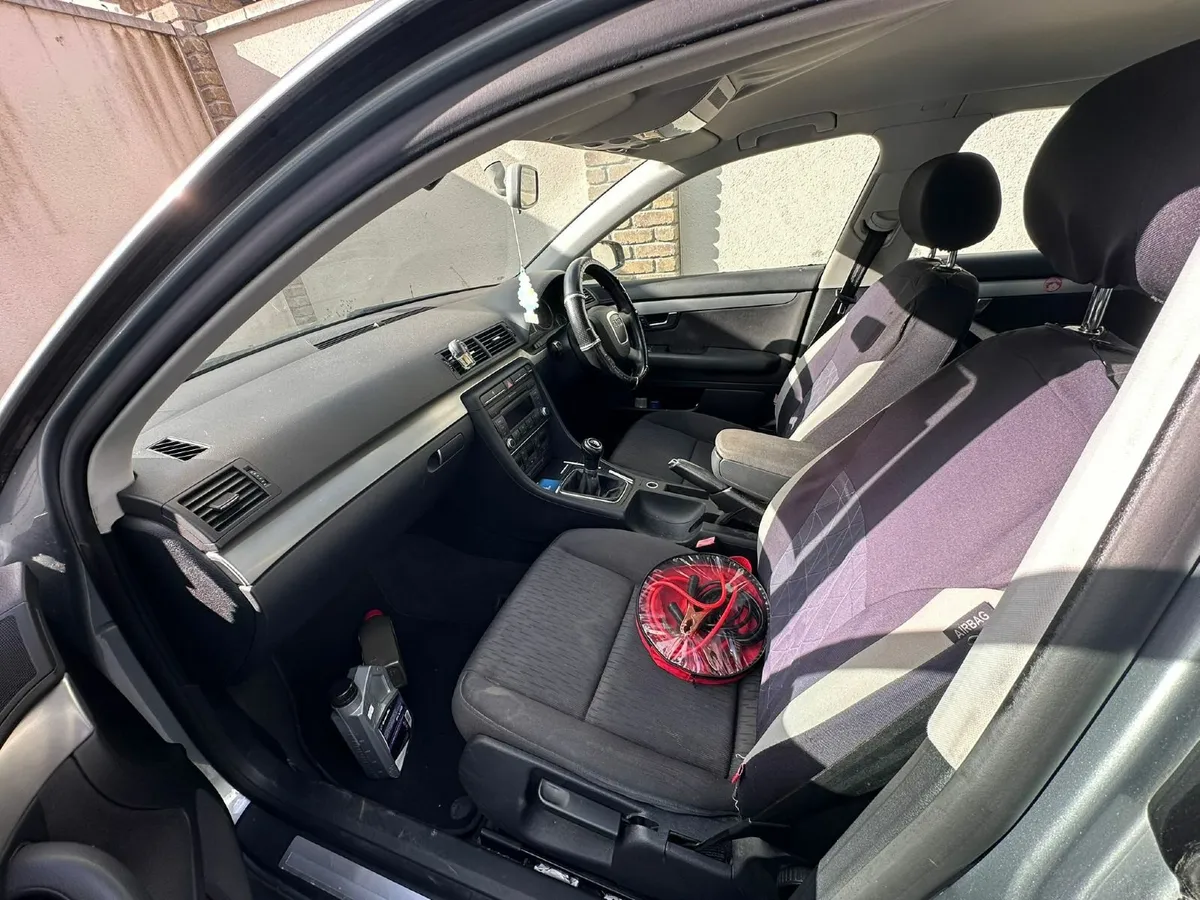 Audi A4 S-Line 1.9 TDI 2007 - Image 2