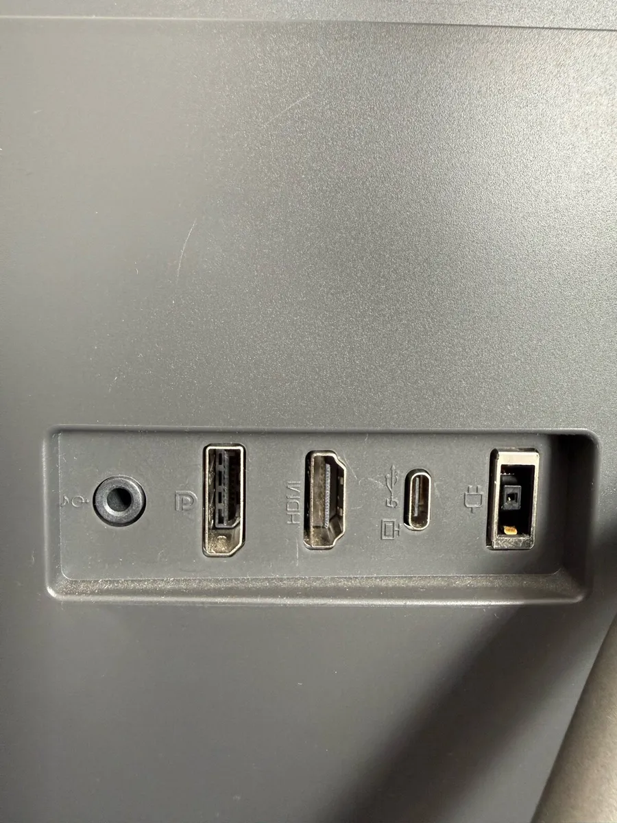 Lenovo Q27h-10 27-inch USB C Monitor - Image 3