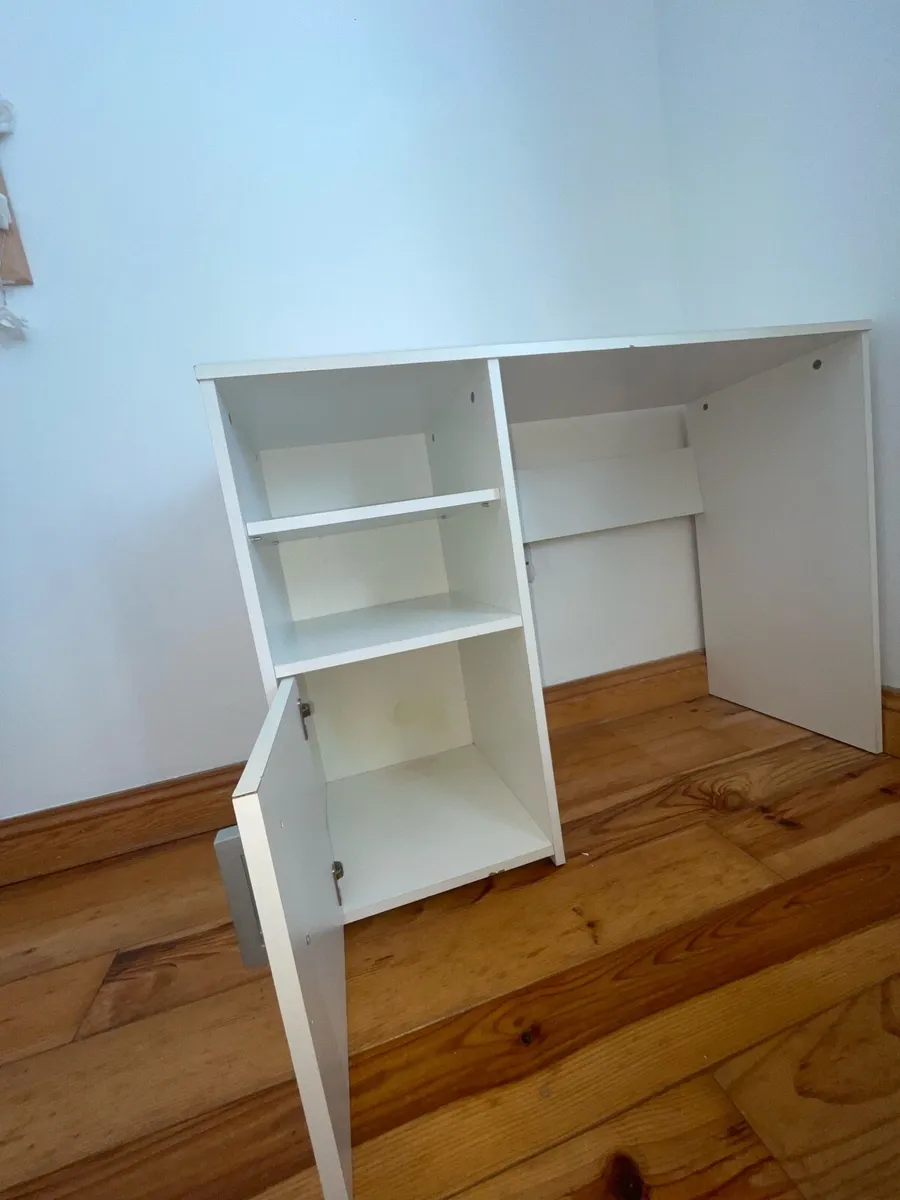 Desk - Image 2