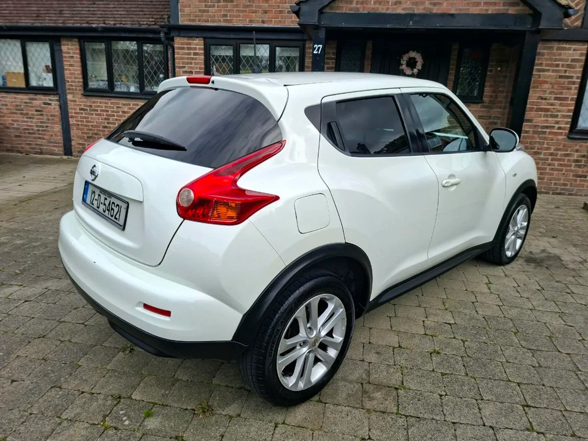 NISSAN JUKE 1.6 PETROL AUTOMATIC 2012 SUPERB - Image 2