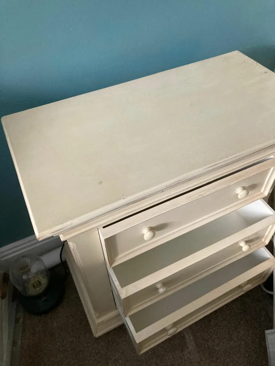 Ivory Wardrobe and 1 x Bedside Drawers - Image 4