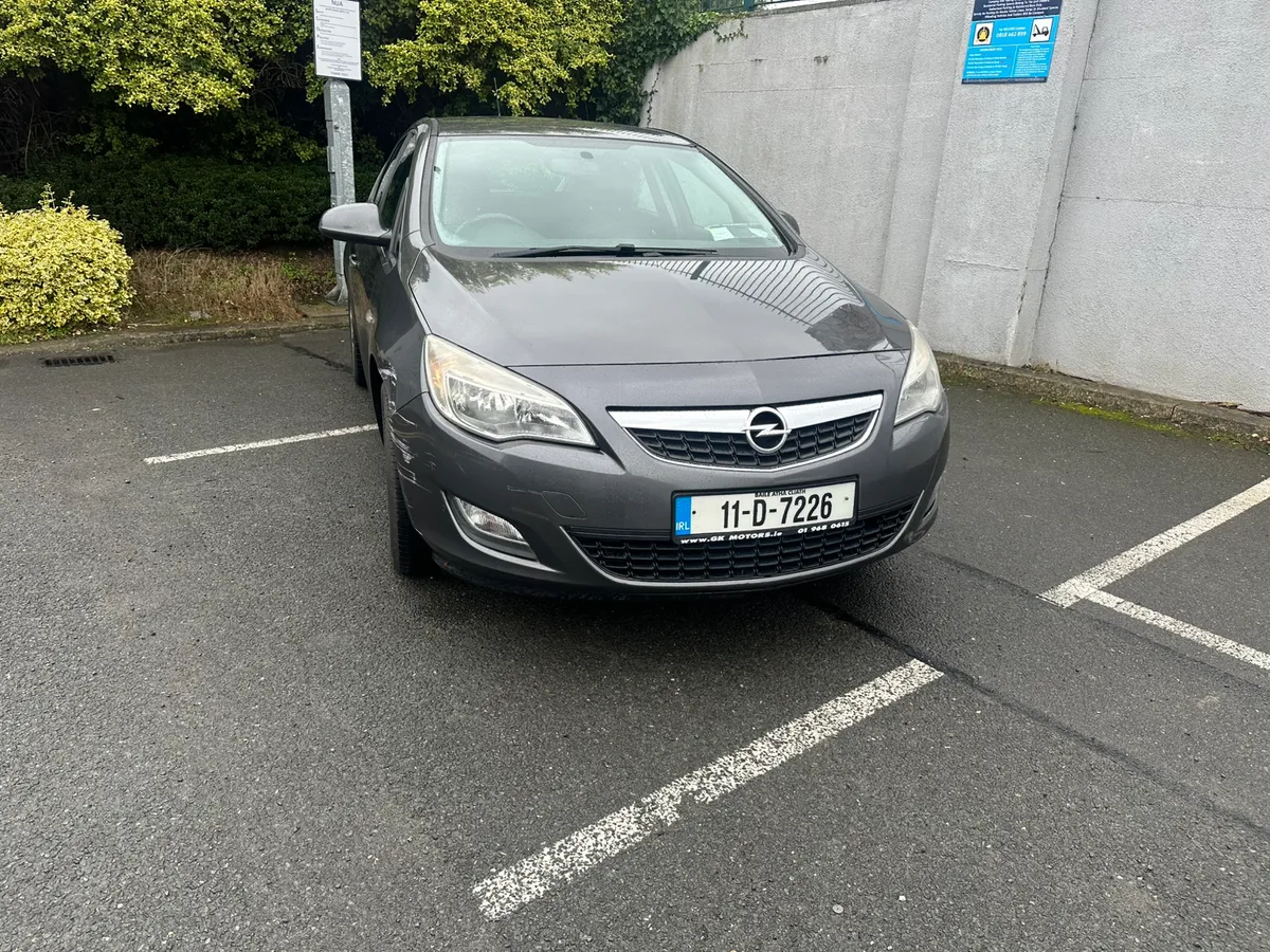 Opel Astra 1.4 5 Door Hatch Back 2011 - Image 2