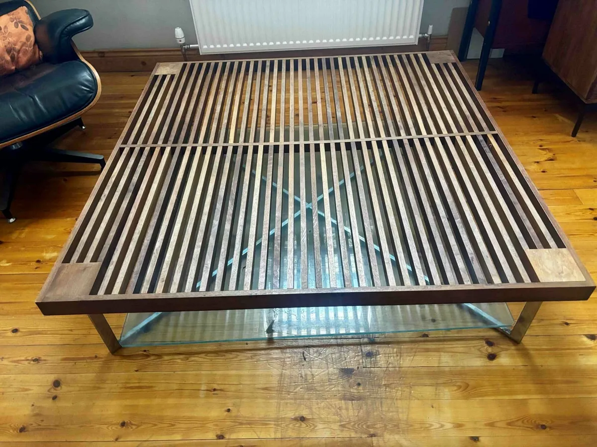 Large coffee table - Image 2