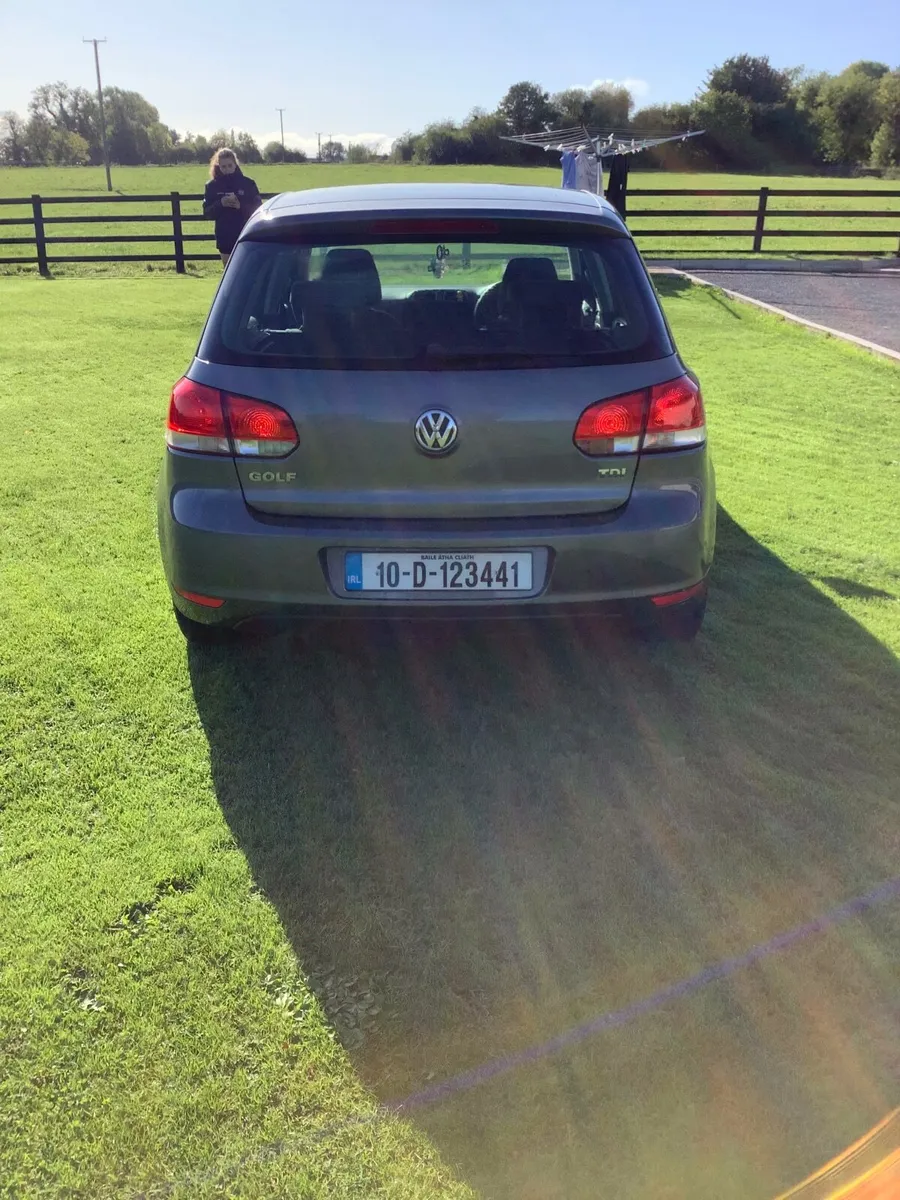 Volkswagen Golf 2010 - Image 4