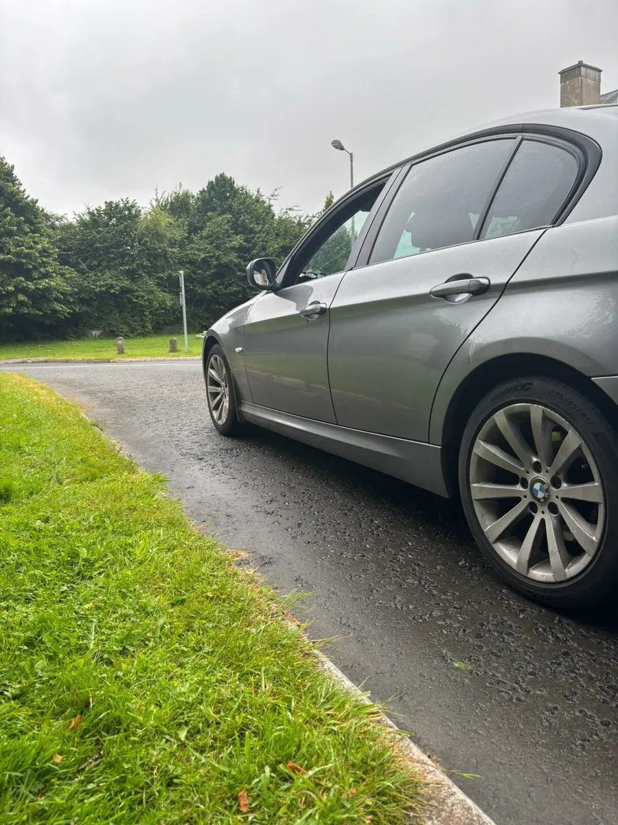 BMW 320D - Image 4