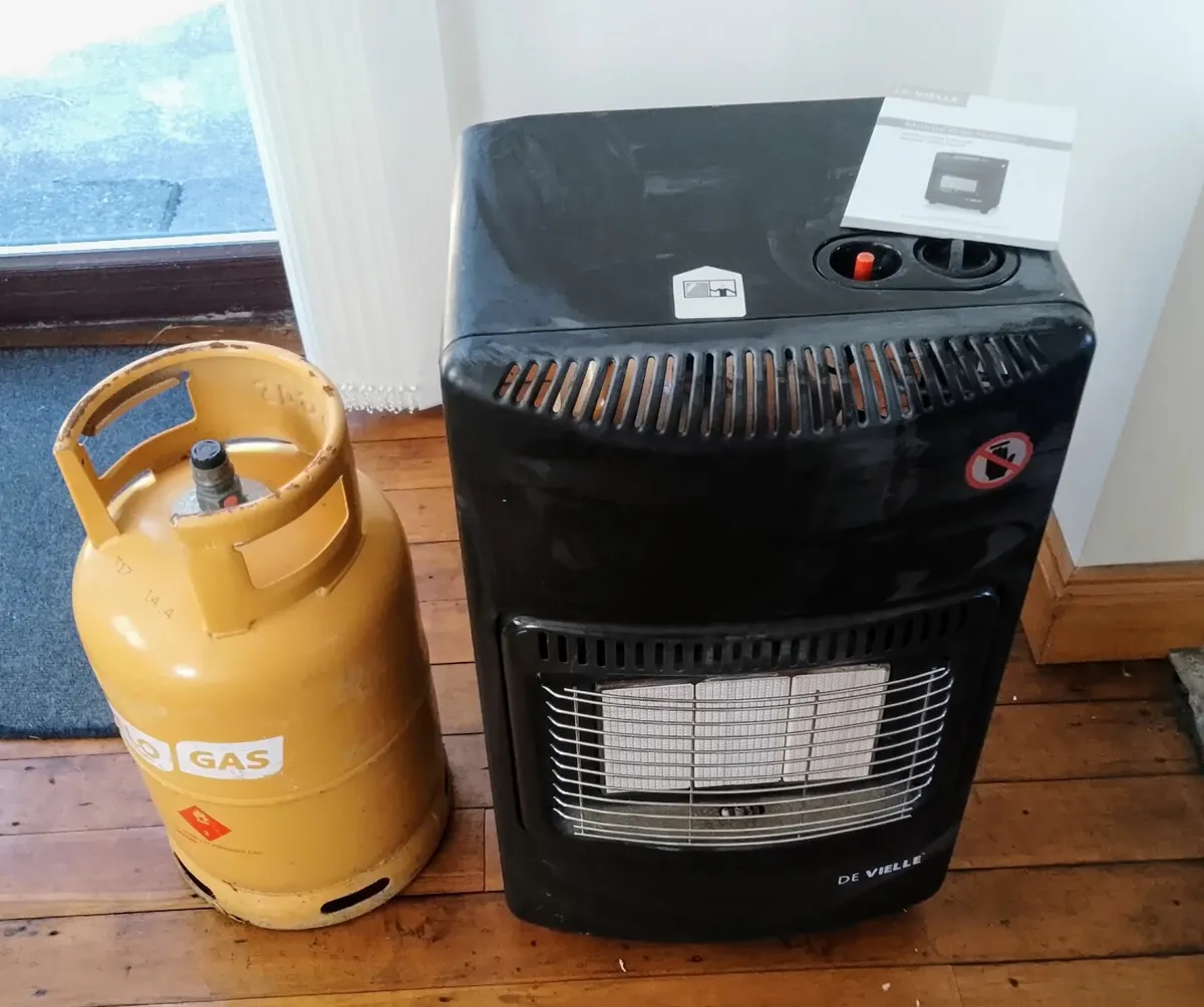 superser + 2  bottles of gas - Image 1