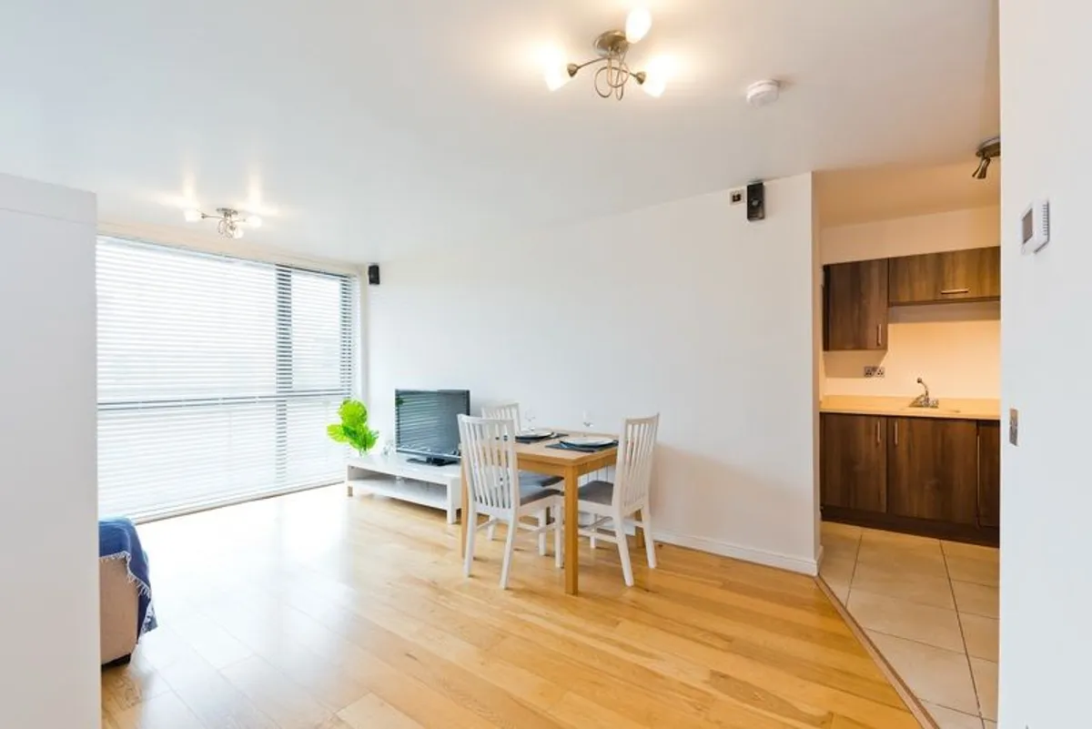 Dining Table & 3 Chairs - Image 2