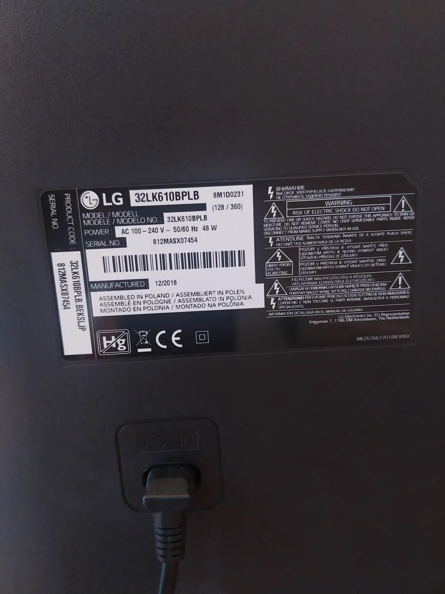 LG HD LED Smart TV 32 inches - Image 2