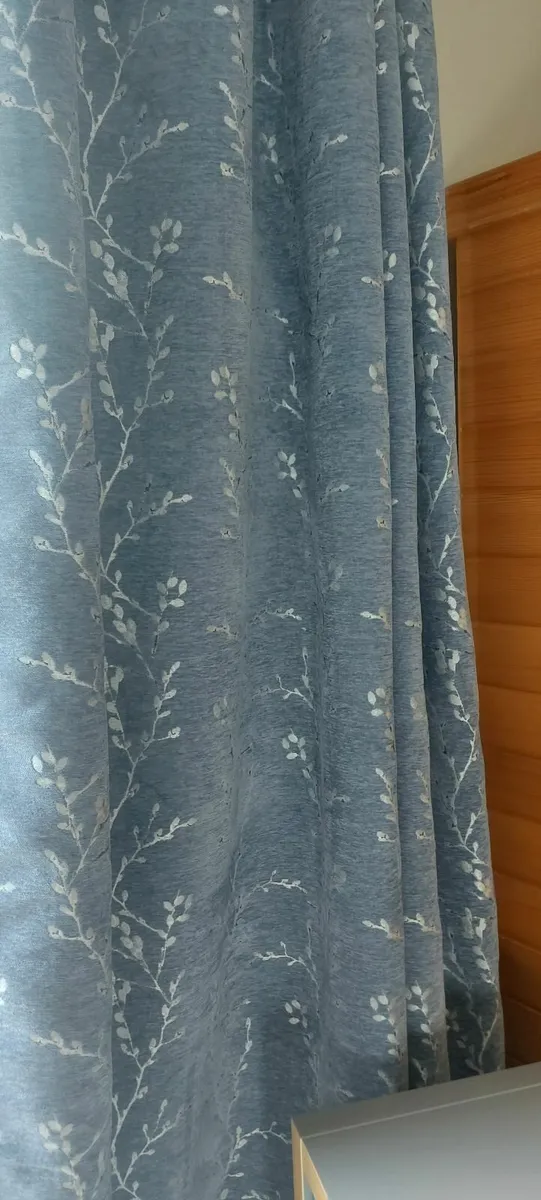 Curtains NEW 90 x 90 - Image 1
