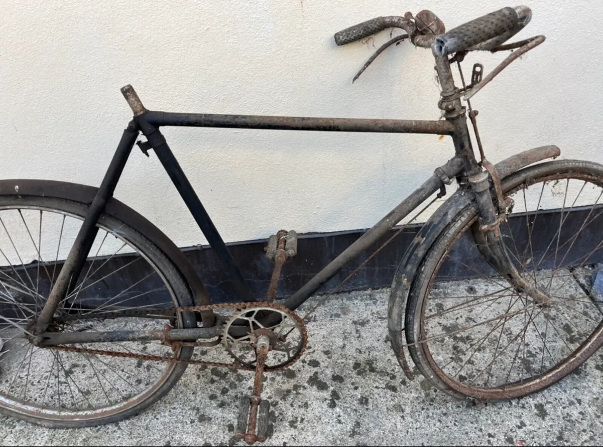 2 old bikes - Image 1