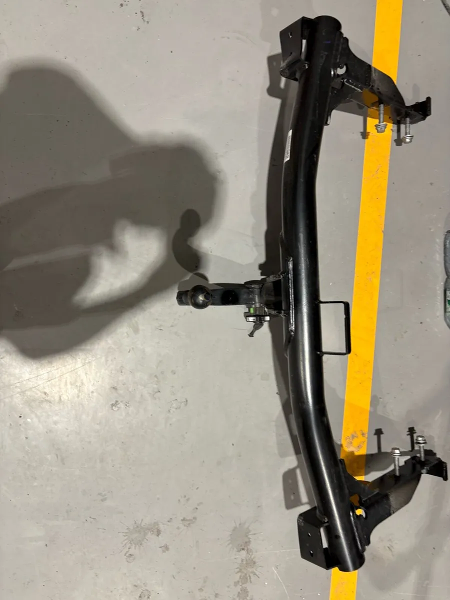 Audi e-tron/Q5 hitch - Image 3