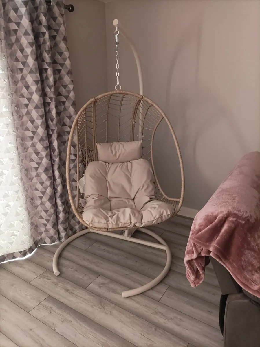 Egg chair - Image 1