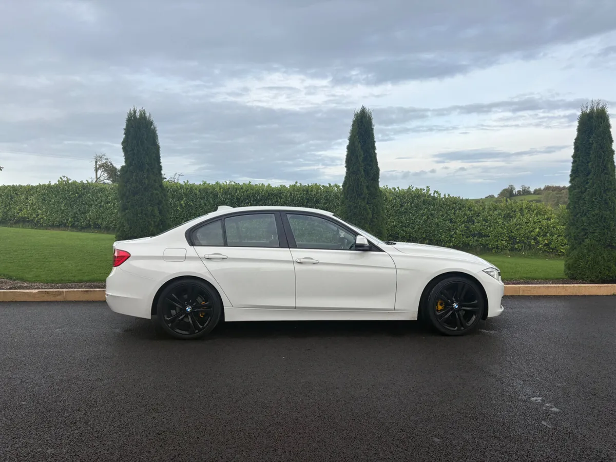 BMW 3-Series 2012 - Image 1