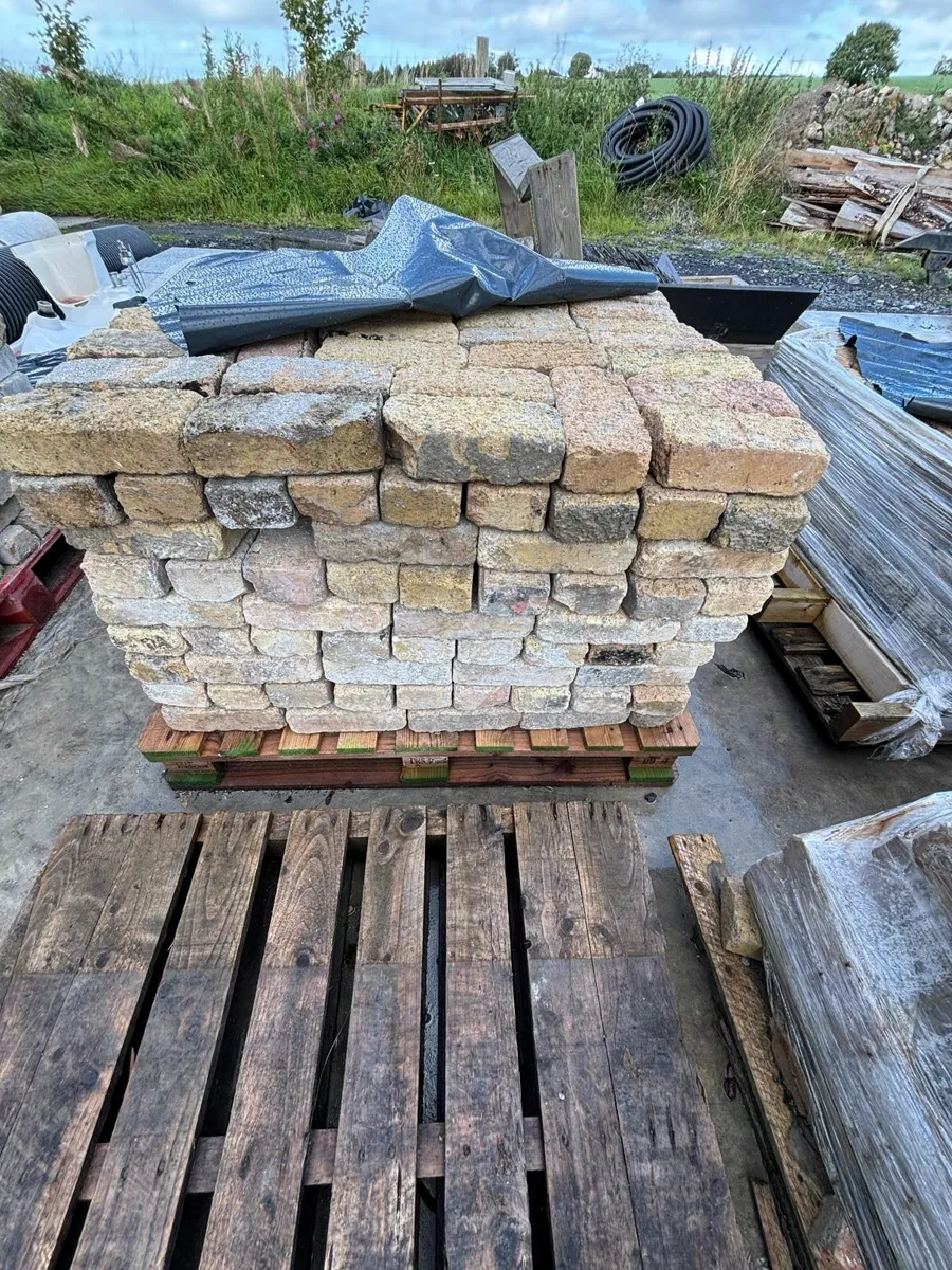 Bricks - Image 4