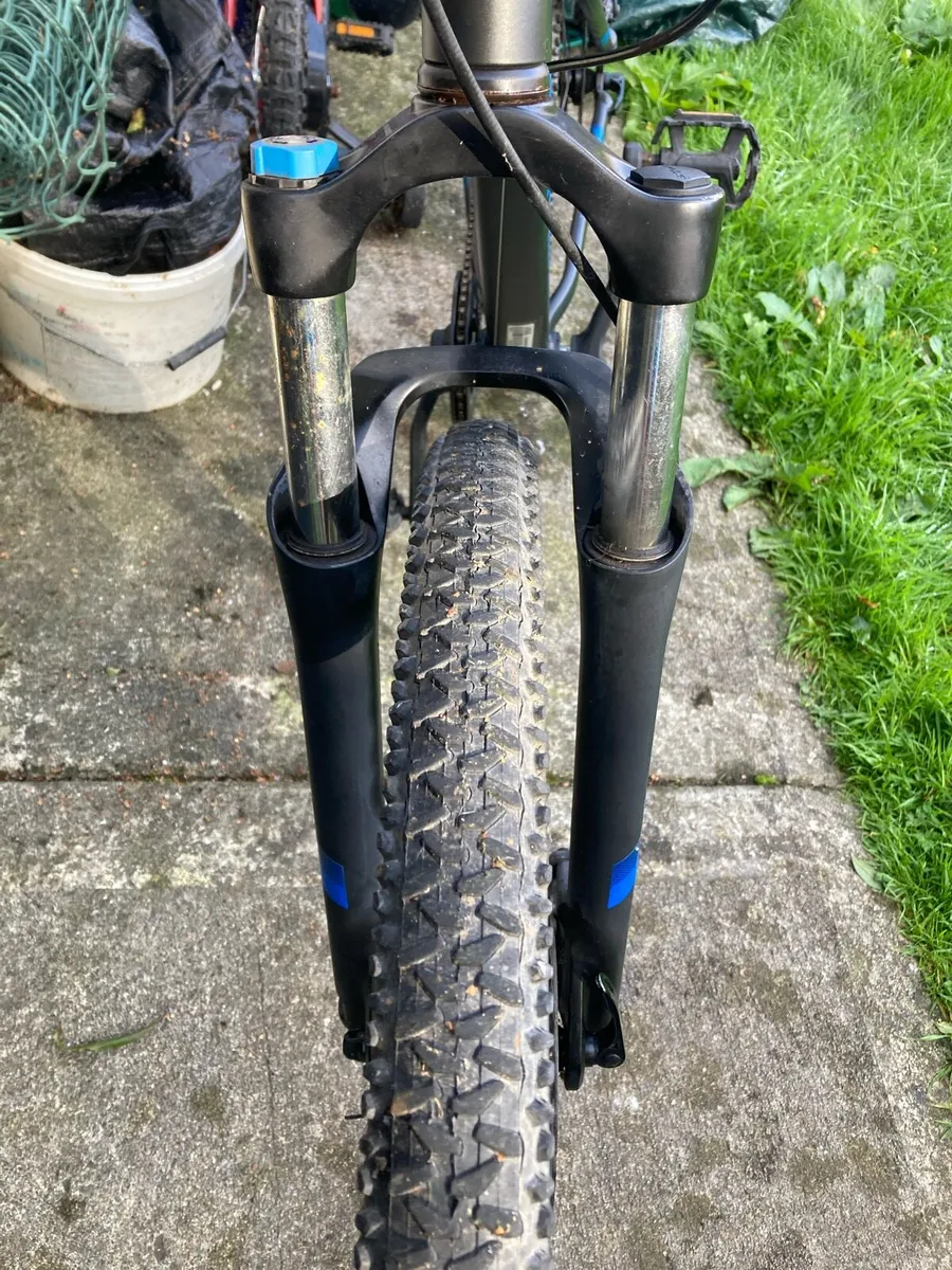 Rockrider st 120 mountain bike 27’5 inch frame - Image 3