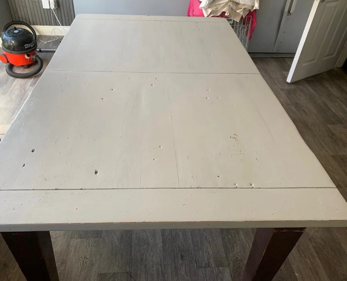 Extended table for sale - Image 1