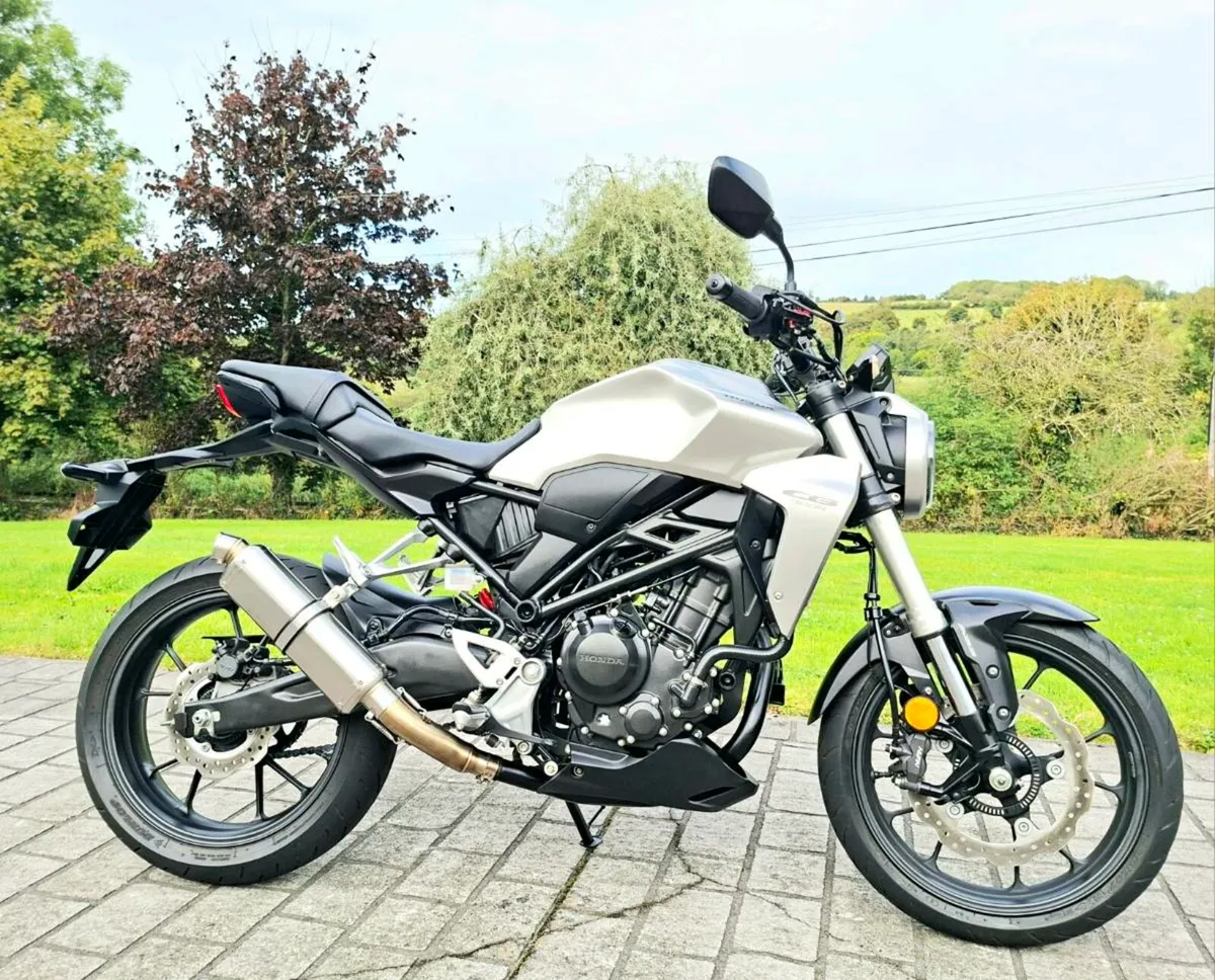 Honda CB300R - Image 1