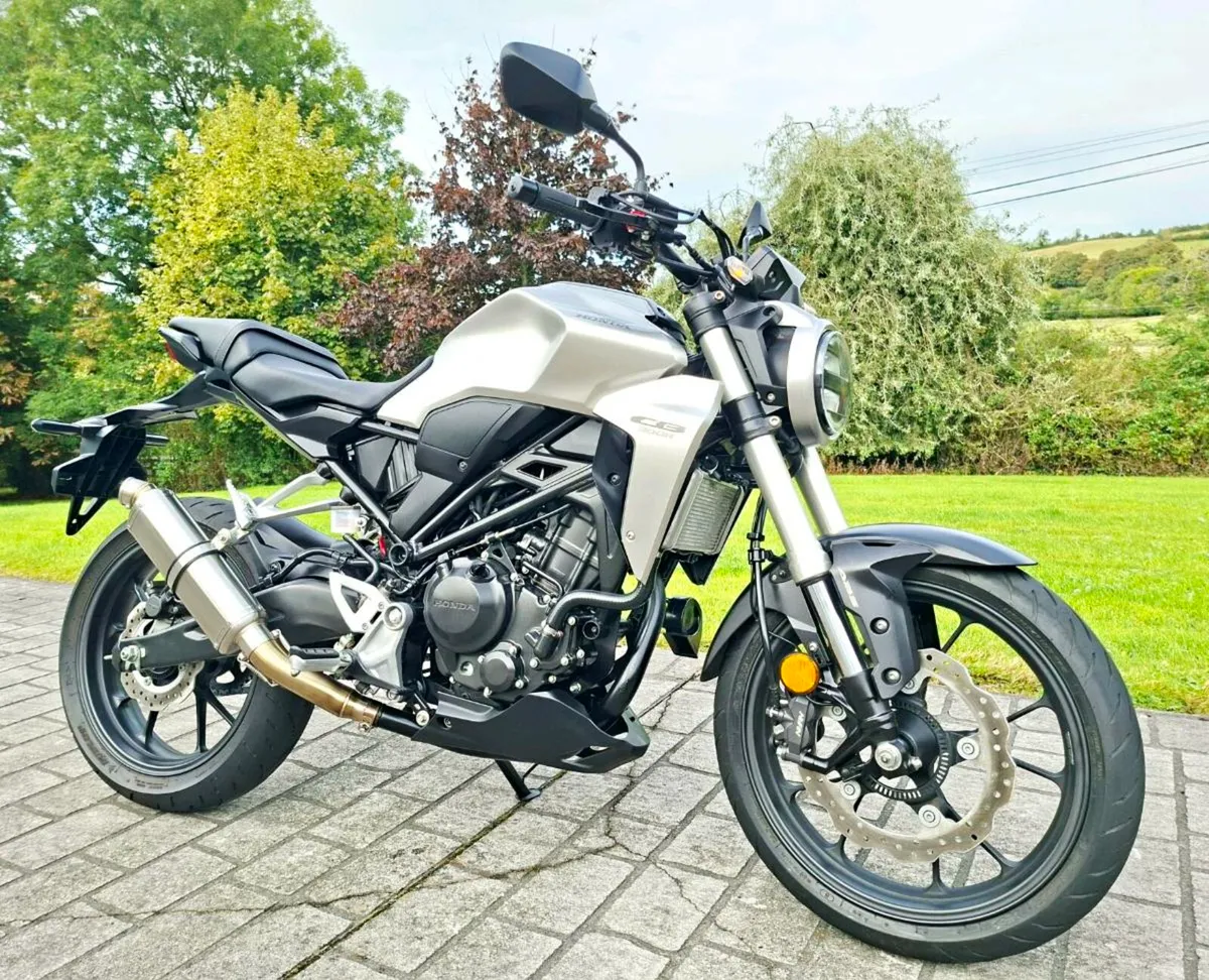 Honda CB300R - Image 2