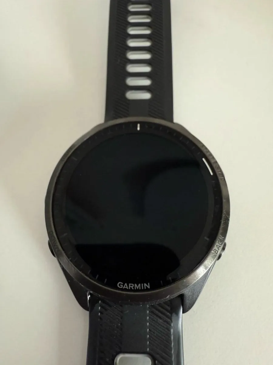 965 Forerunner AMOLED Running Watch - Image 3