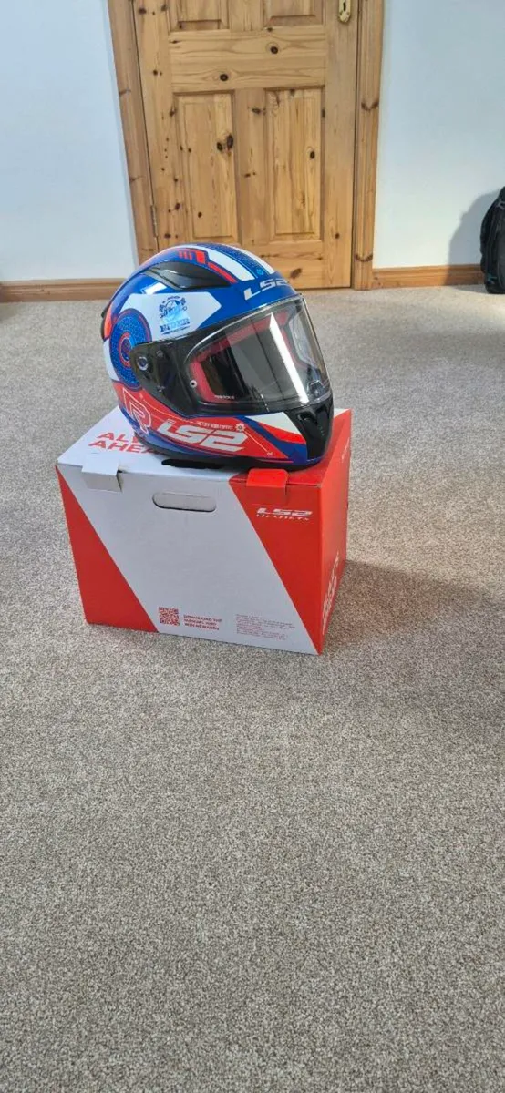 Ls2 helmet - Image 1