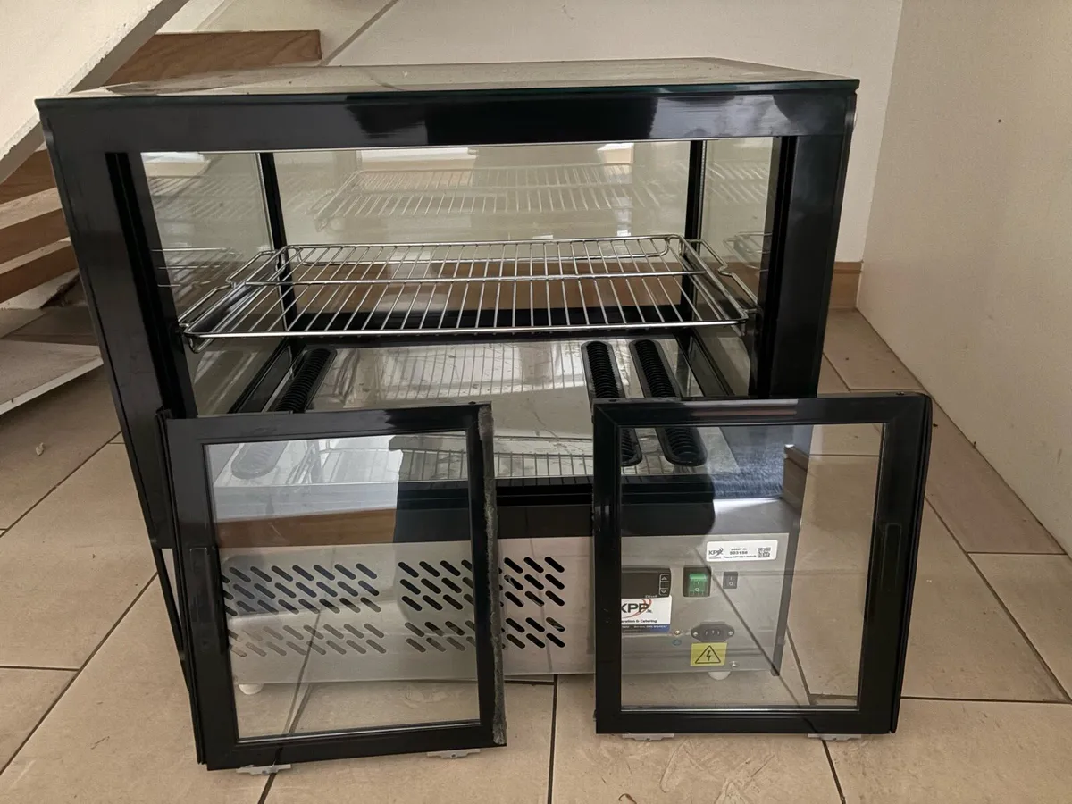 Countertop dessert fridge - Image 1