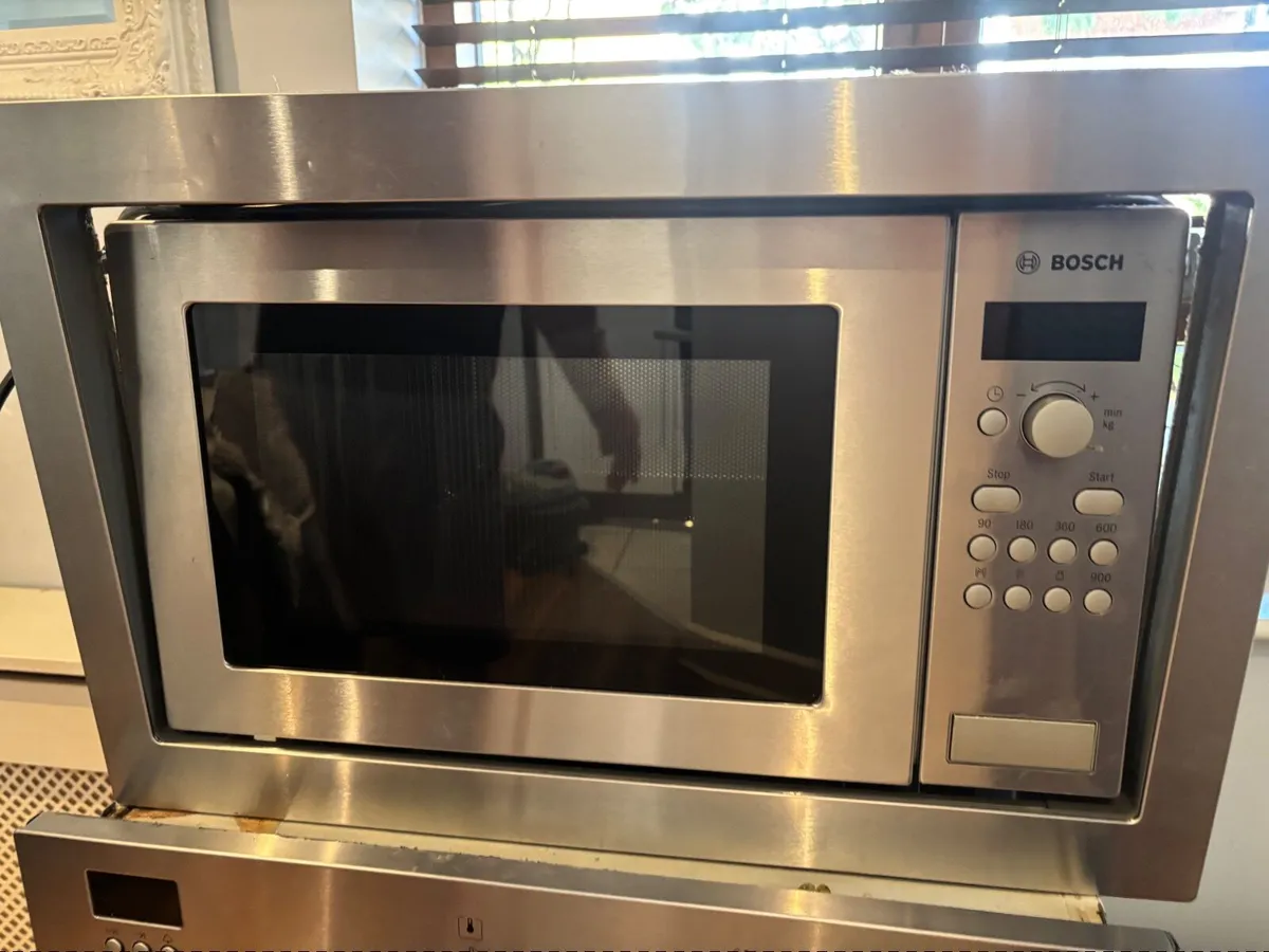 Bosh oven and microwave - Image 2