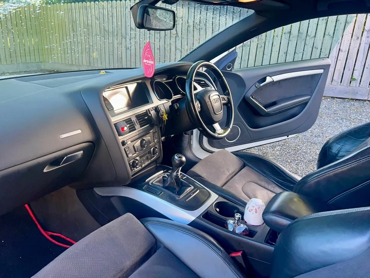 Audi A5 2010 - Image 4