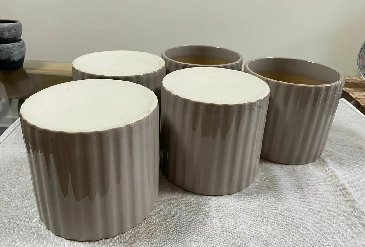Ceramic Flower pots (2 lots) - Image 2