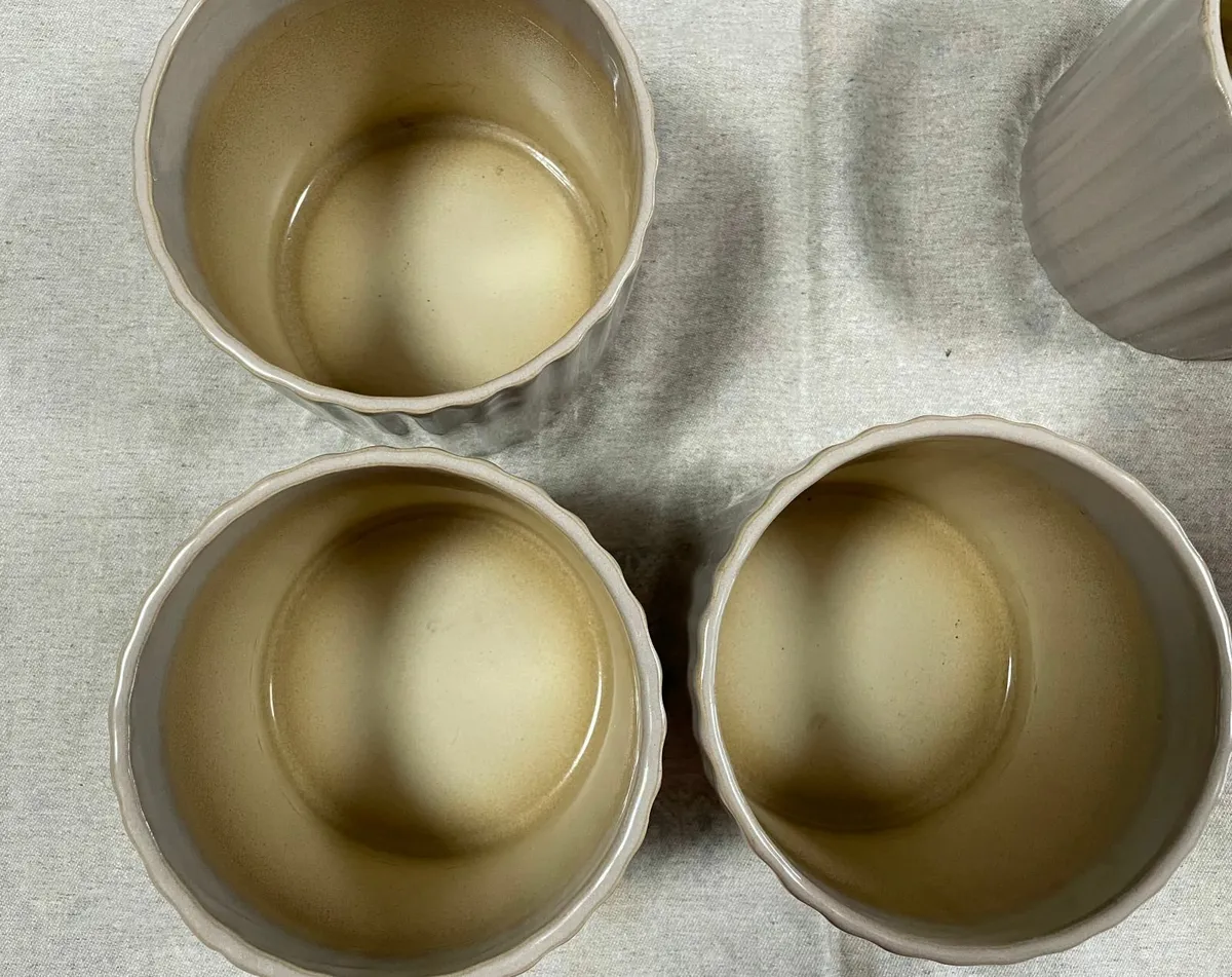 Ceramic Flower pots (2 lots) - Image 3