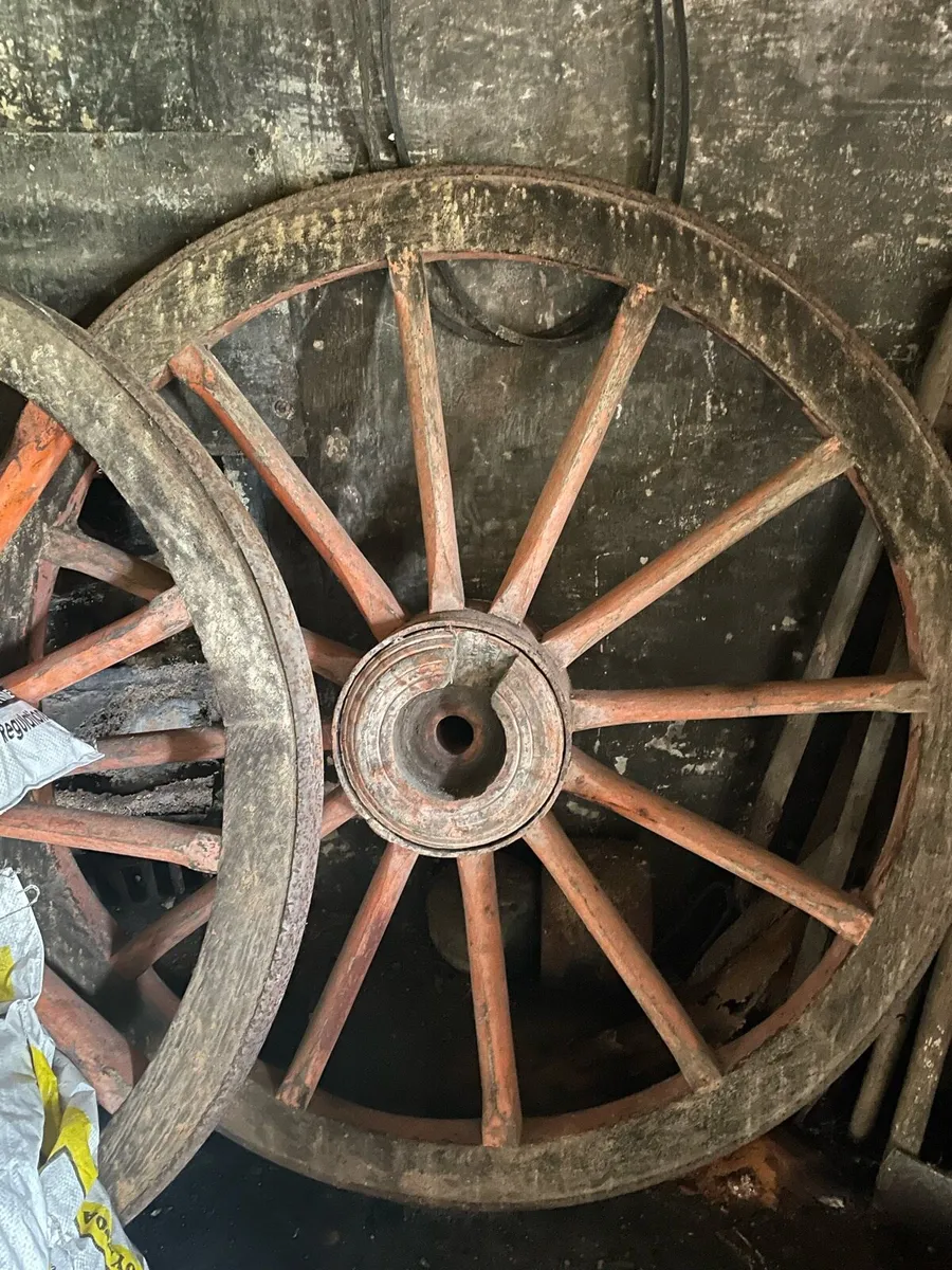 Cart wheels - Image 1