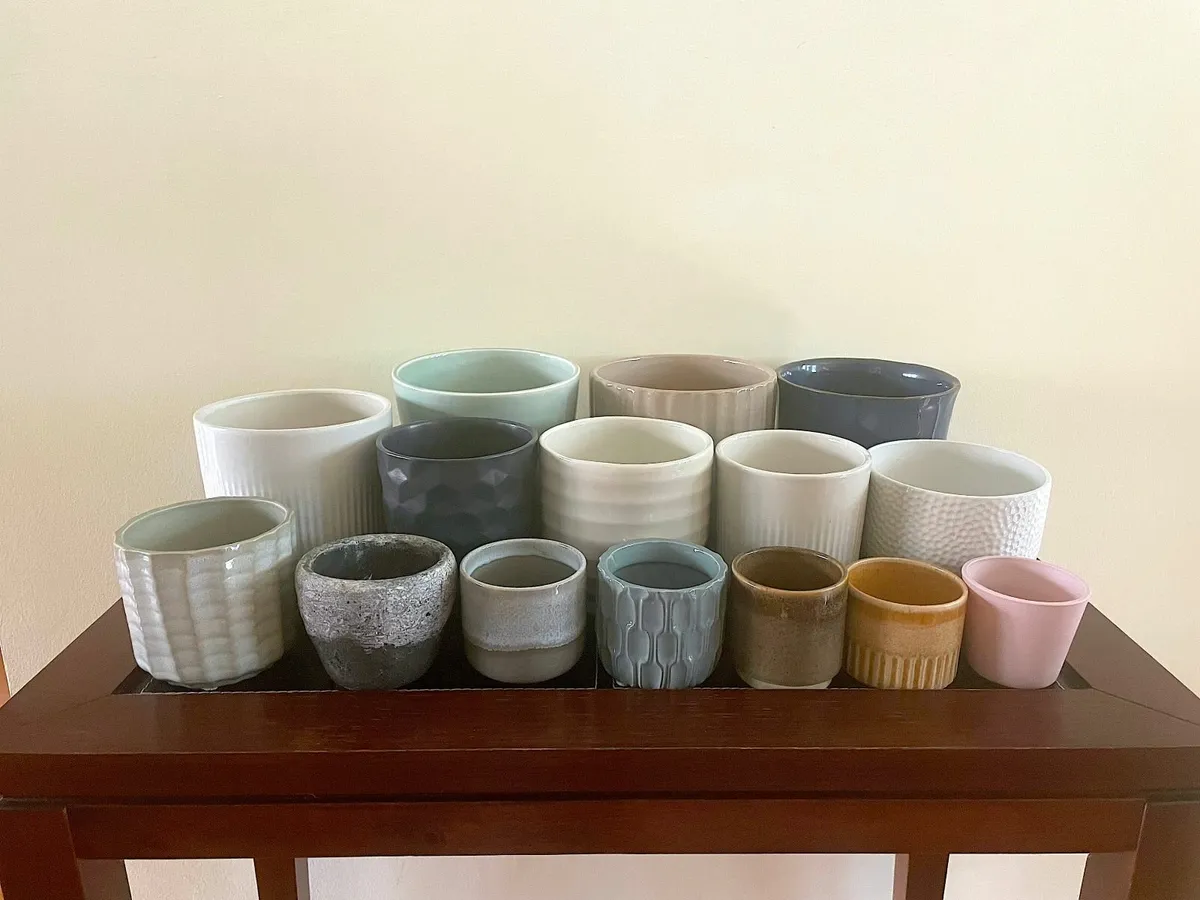 Variety of ceramic flower pots - Image 1