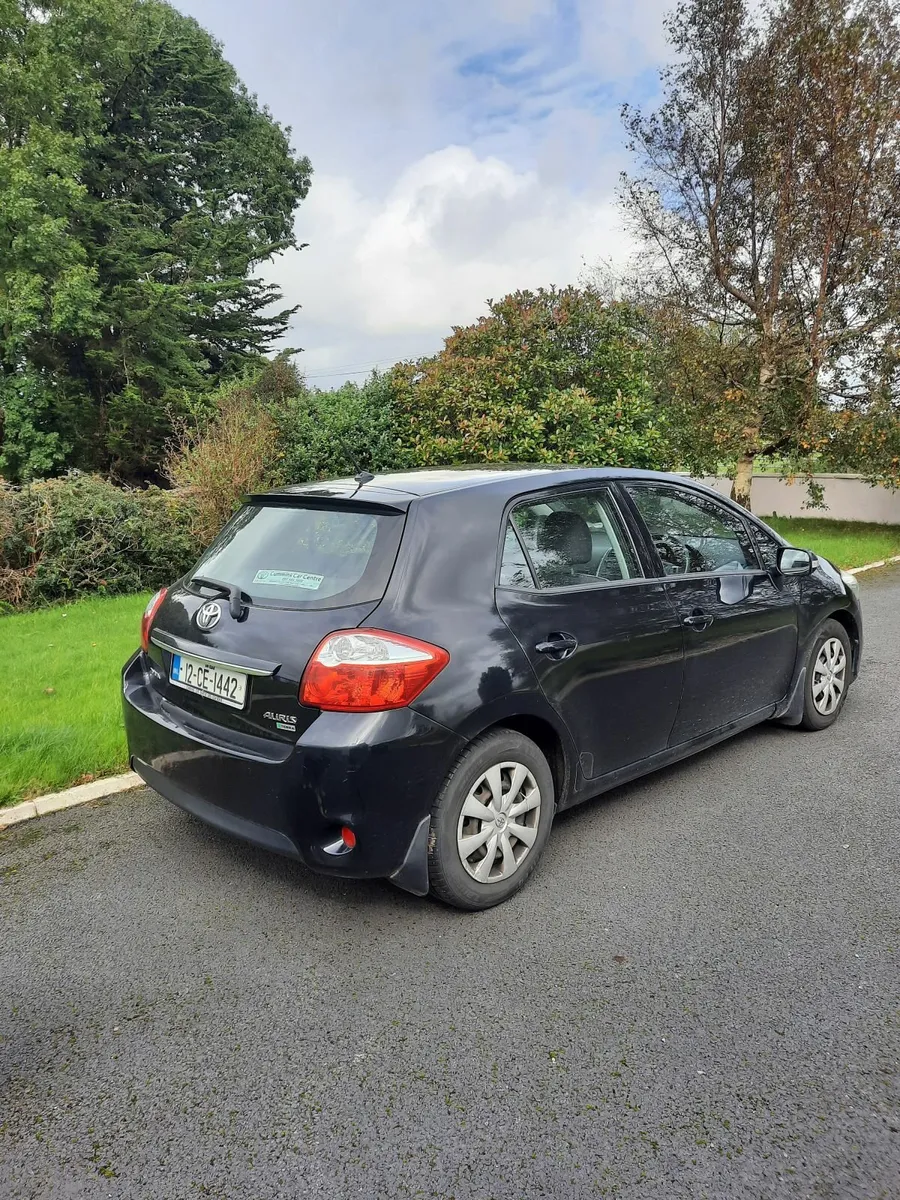Toyota Auris 2012 - Image 4