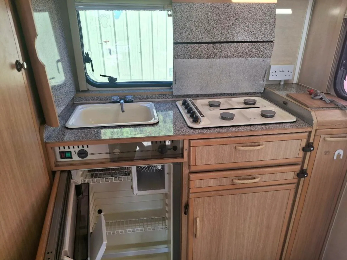 Caravan to let - Image 2