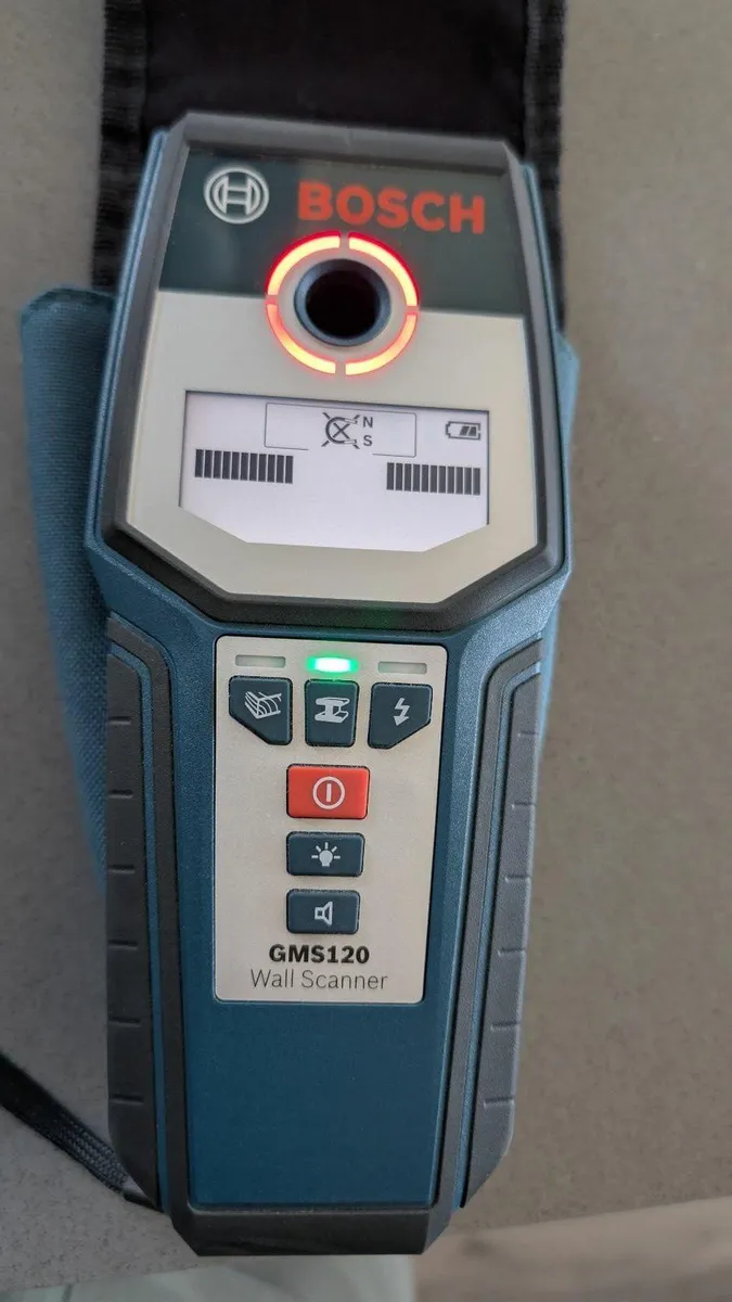 Bosch GMS120 Wall scanner - Image 1