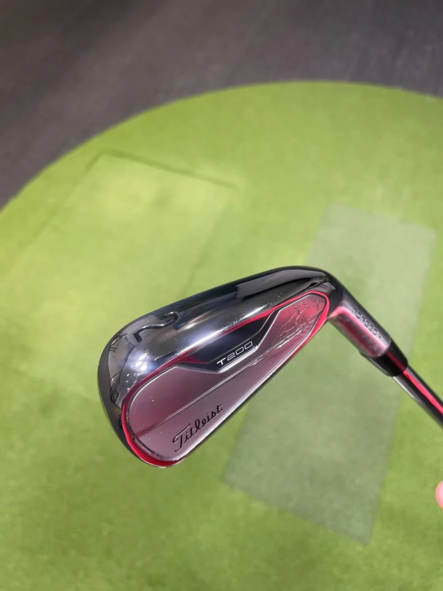 Titleist T200 2  Iron s300 shaft - Image 2