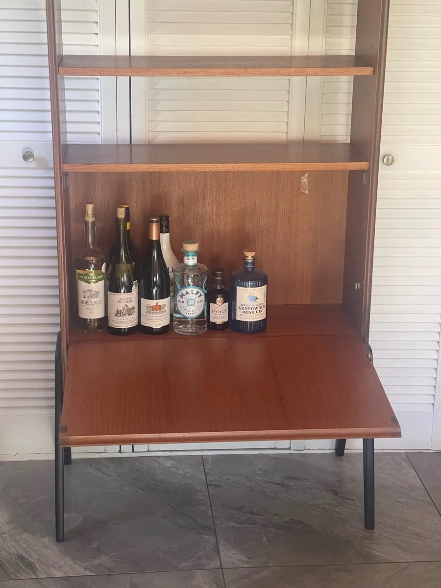 Mid century G Plan book & drinks - Image 2