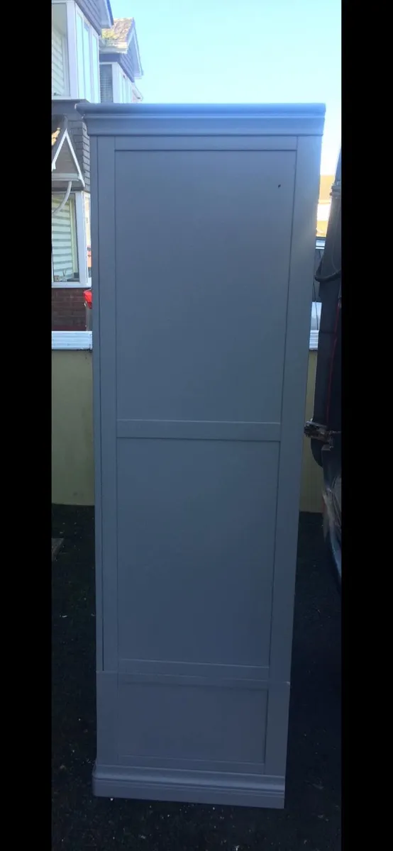 Double wardrobe - Image 2